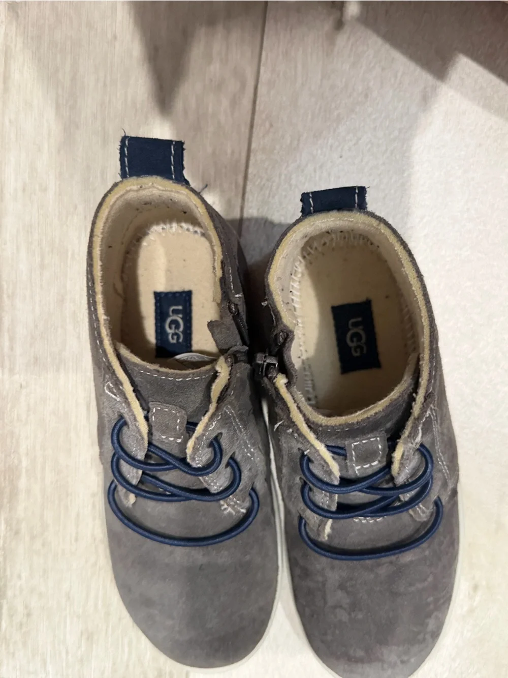 UGG Gray Suede Kids Ankle Boots with Navy Laces size 12 toddler